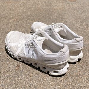 On cloud 5 Womens shoes